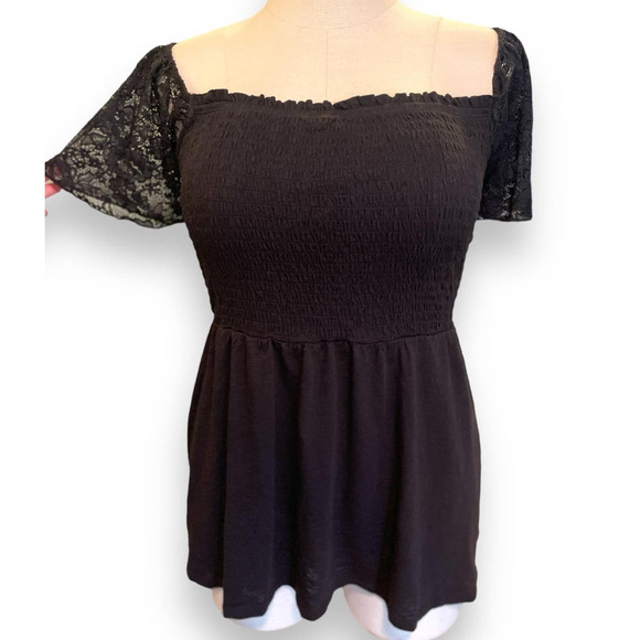 New Torrid 5 (5X 28) Sexy Black Babydoll Smocked‎ Lace Flutter Sleeve Top Shirt - Picture 1 of 3
